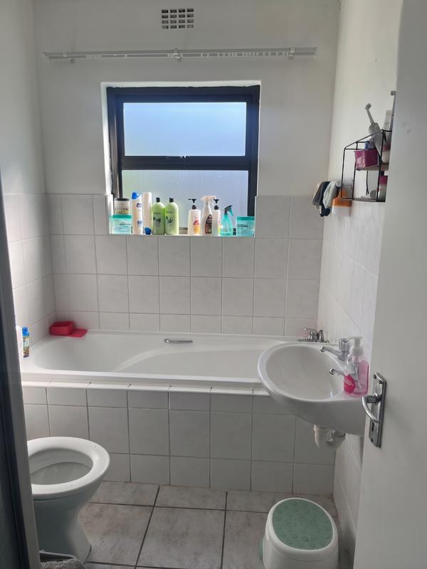 To Let 2 Bedroom Property for Rent in St Dumas Western Cape
